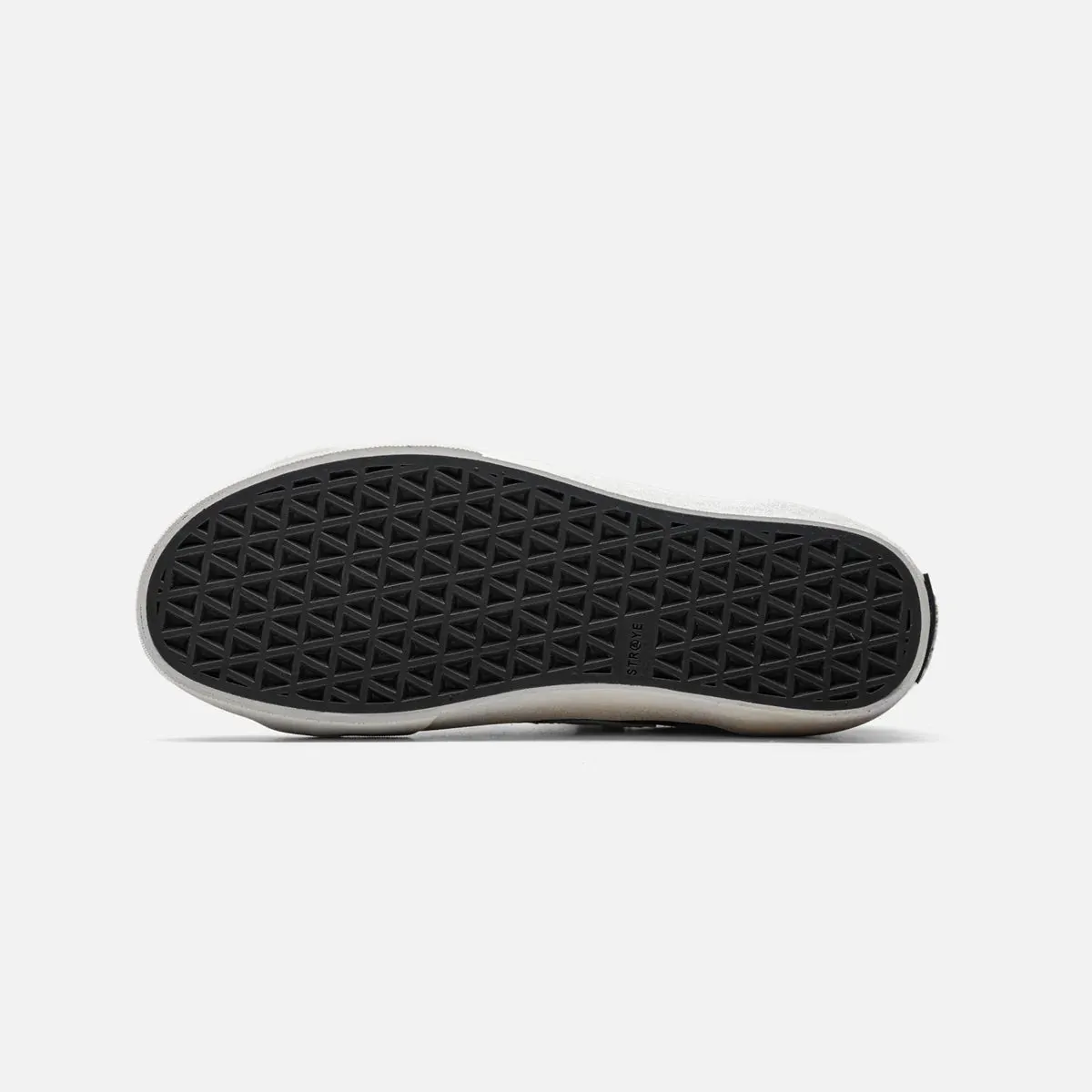 STRAYE Logan Puff Black Sneakers